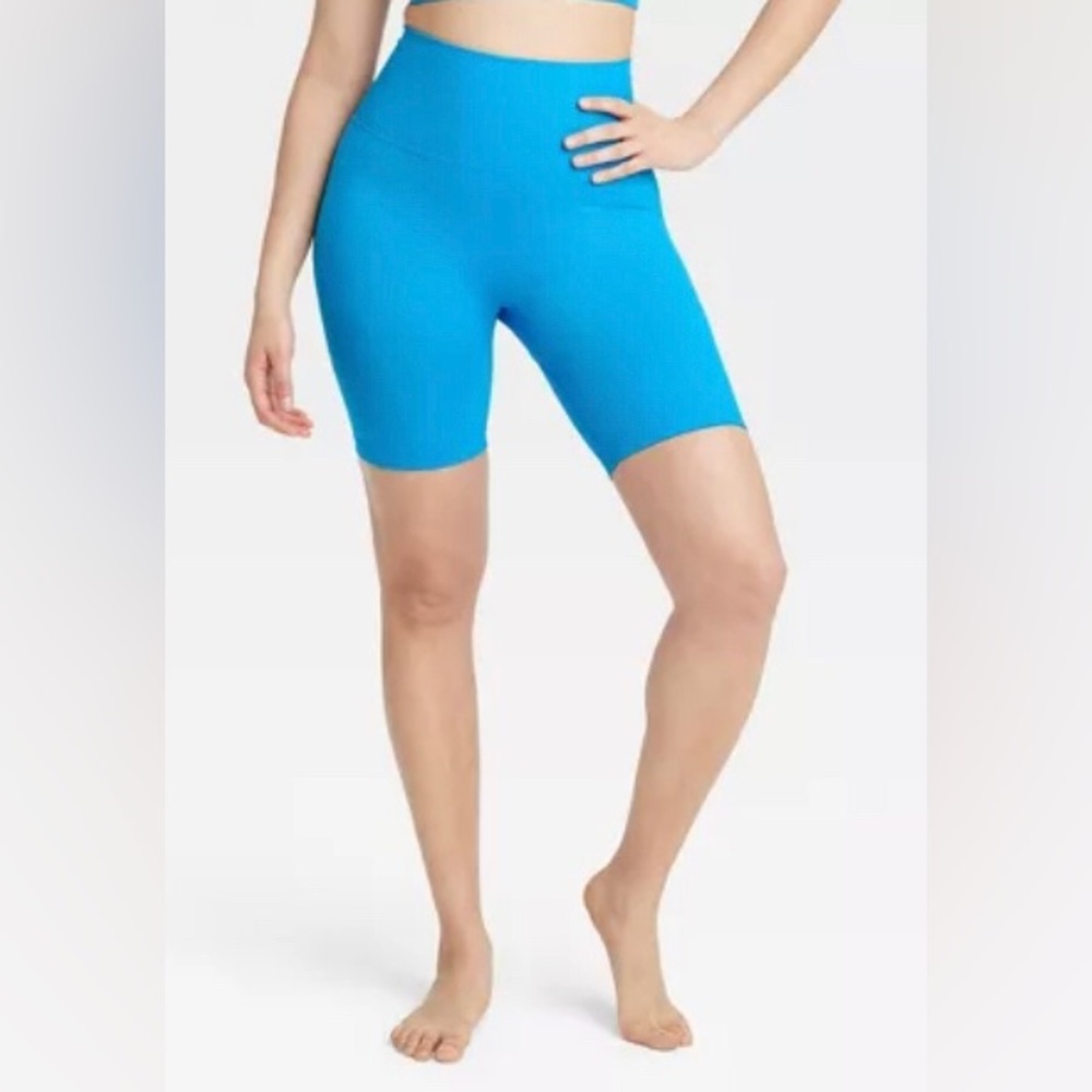 NEW All In Motion Seamless High-Rise Rib Bike Shorts 6"
